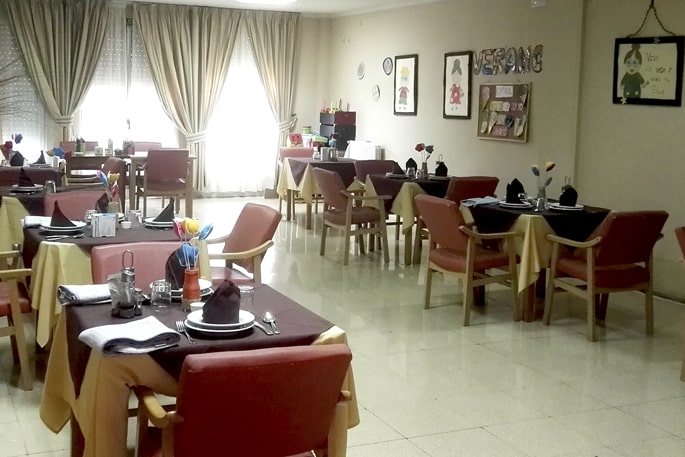 Residencia_Mensajeros_de_la_Paz_Almadén_Comedor